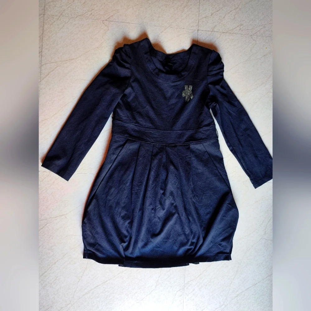 Stylish puffi sleeve dress - Picture 1 of 6